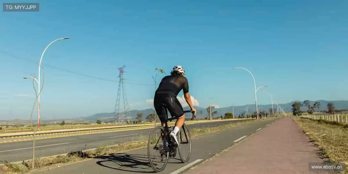 🏆冠军同款，周边好物助你闪耀赛场！